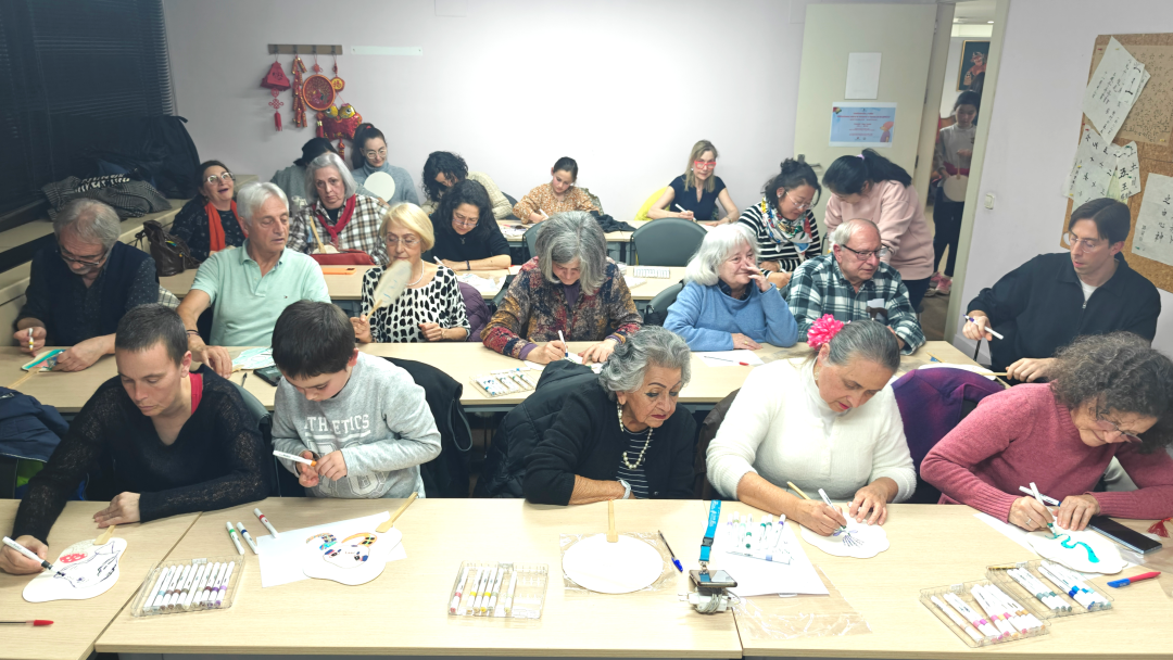 bestc登錄:“繪畫中的童趣思考”點燃都市人的童真夢