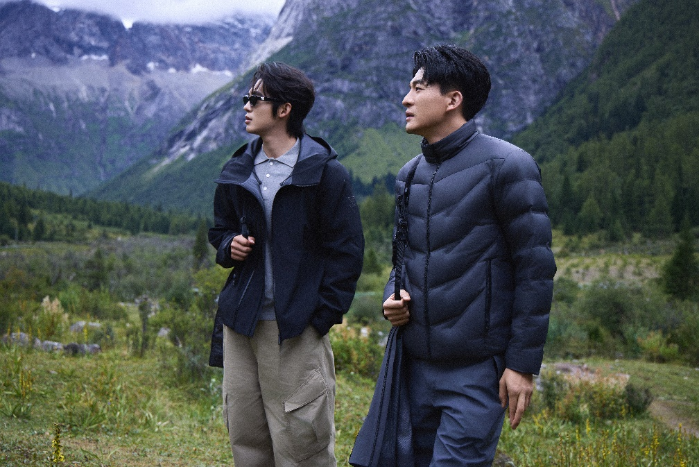 賭波:波司登2025鞦季新品亮相川西秘境